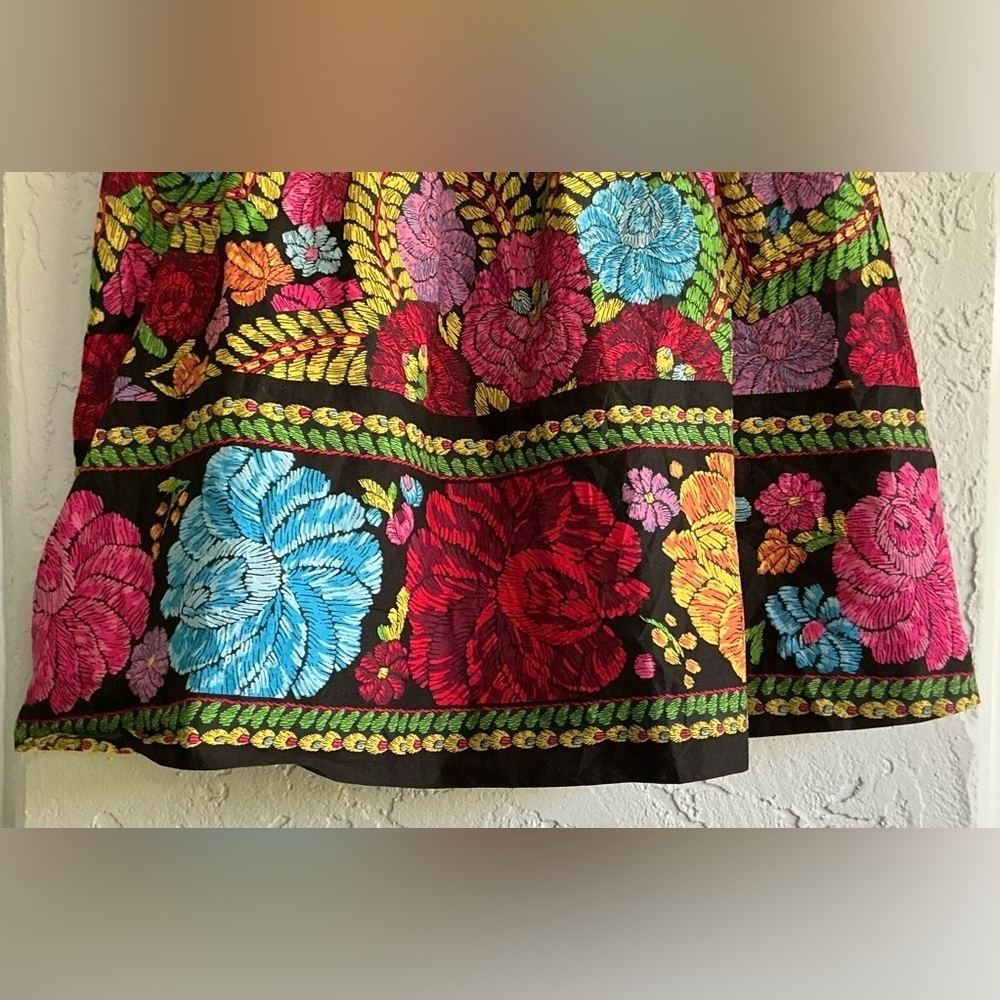 Edme & esyllte Floral Women's Skirt - Picture 7 of 9